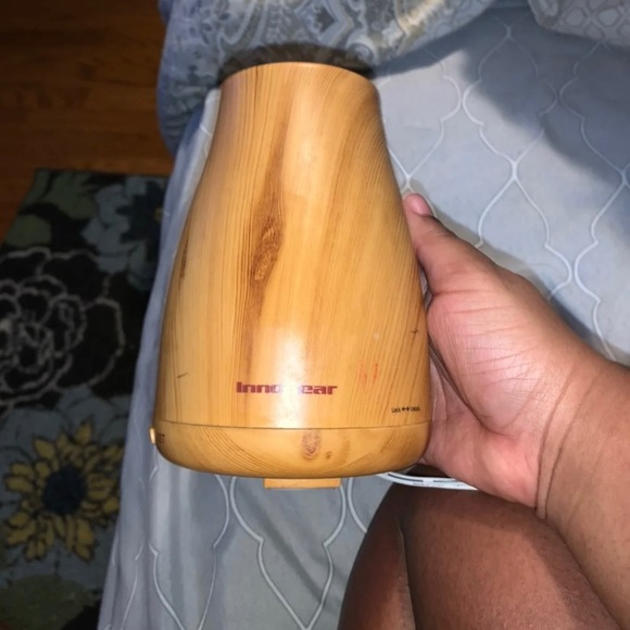 Essential Oil Diffuser - Picture 2 of 6